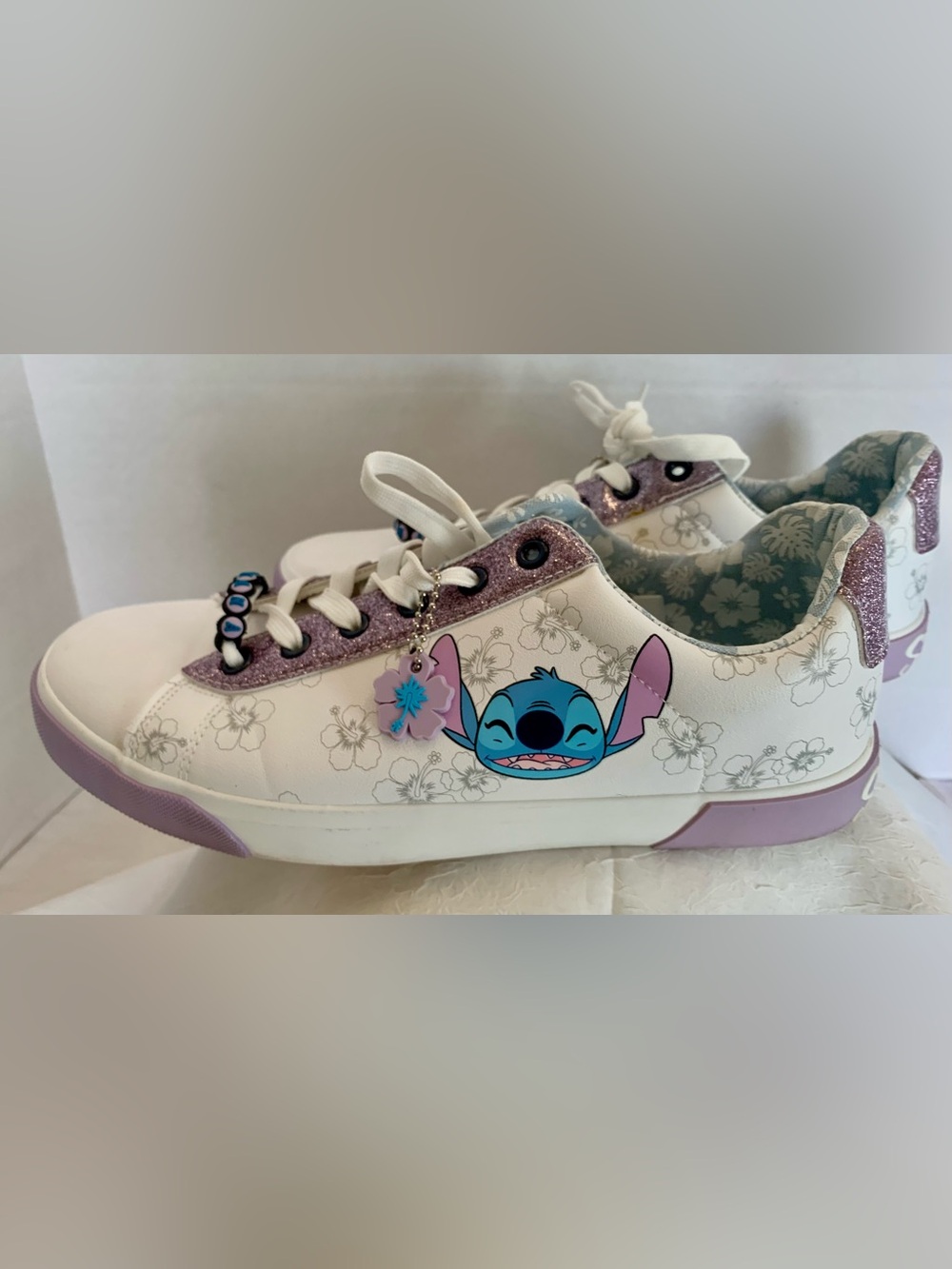Disney Stitch Womens Size 11 Low Top Sneakers Glitter Lace Charm Keychain New